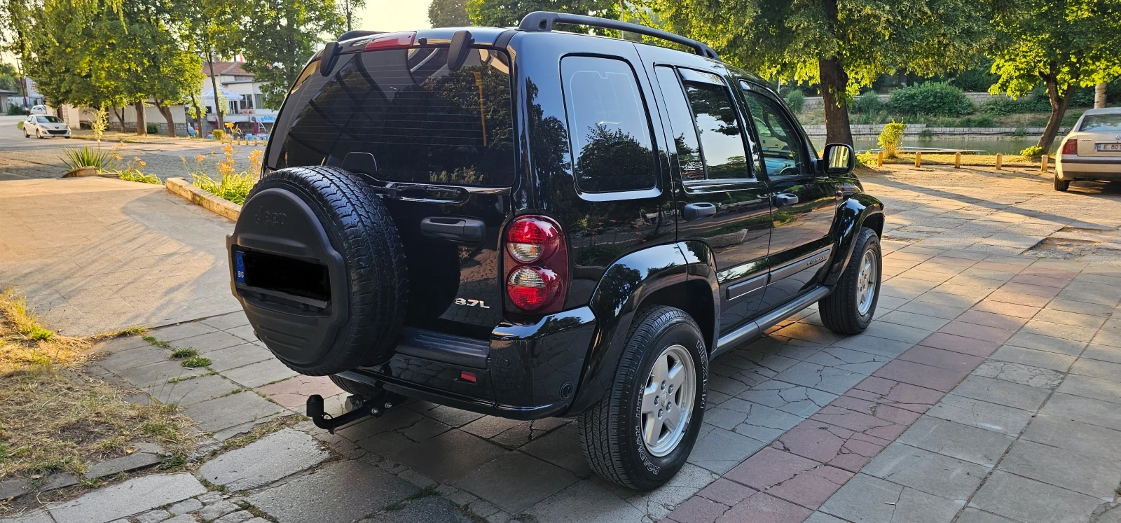 Jeep Cherokee 3.7 ГАЗ - изображение 4