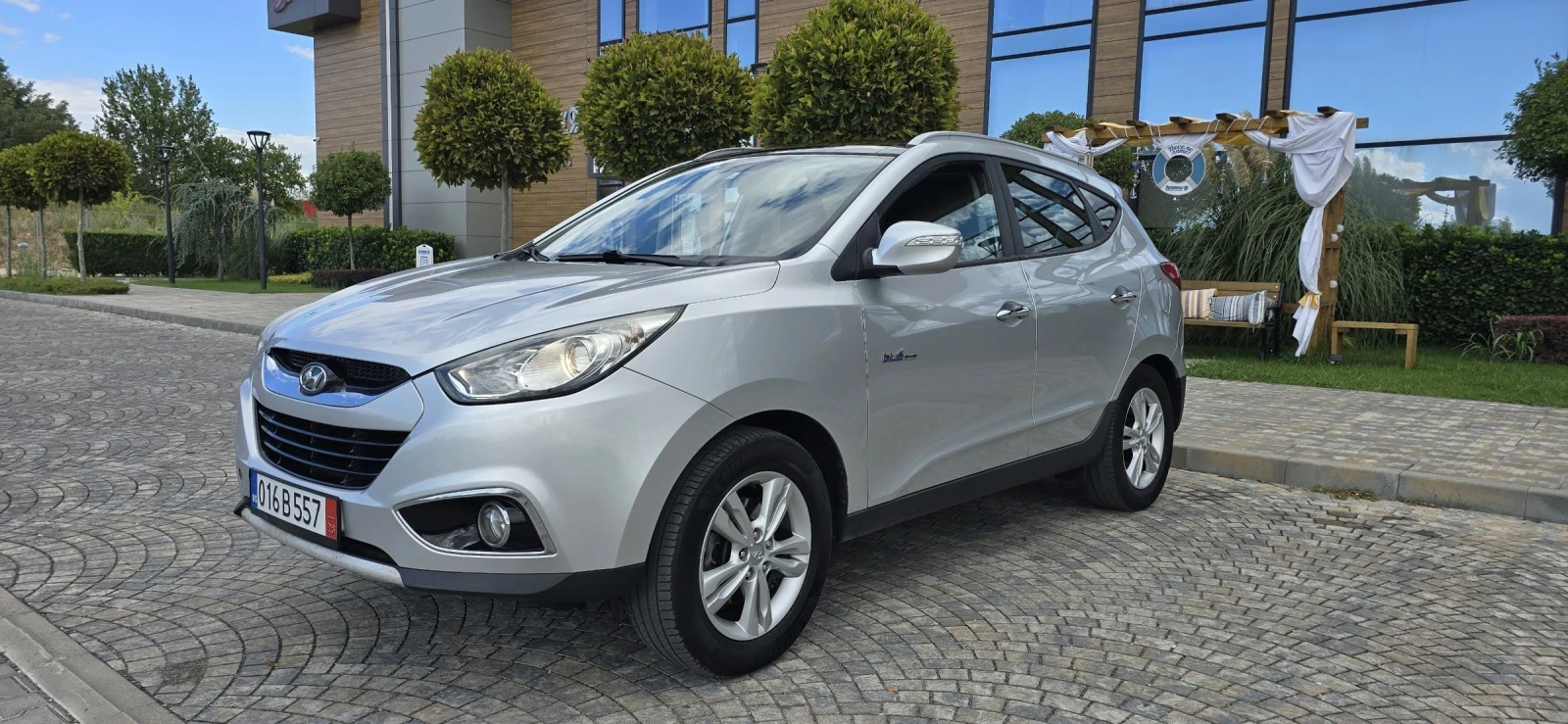 Hyundai IX35 1.6 135 К.С. ПАНОРАМА КОЖА КАМЕРА - изображение 3