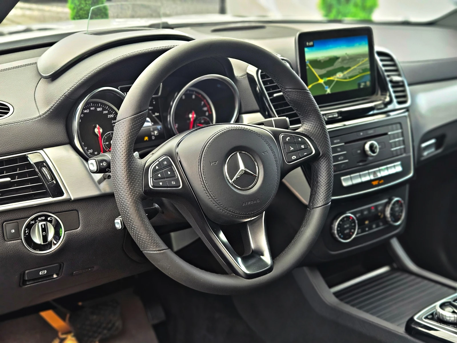 Mercedes-Benz GLS 500 AMG/7MEST/DISTR/360CAM/HUD//PANO/CAR PLAY/LIZ | Mobile.bg   10
