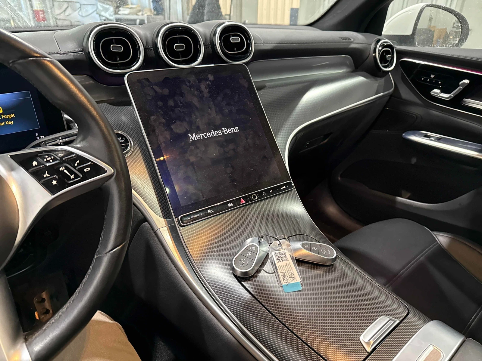 Mercedes-Benz GLC 300 * * CARFAX * *   * *  | Mobile.bg   8