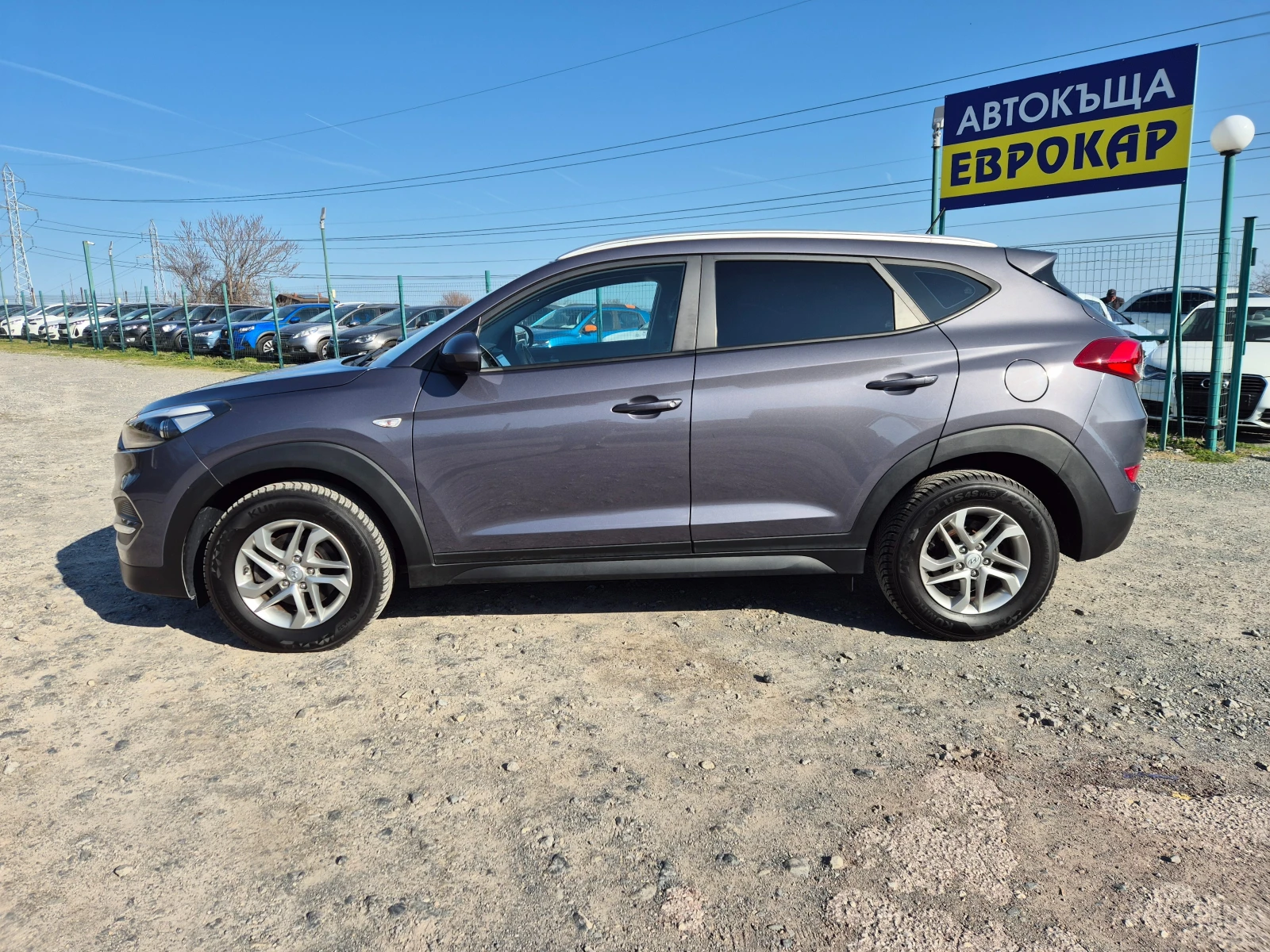 Hyundai Tucson 1.7CRDI, снимка 2 - Автомобили и джипове - 53747176