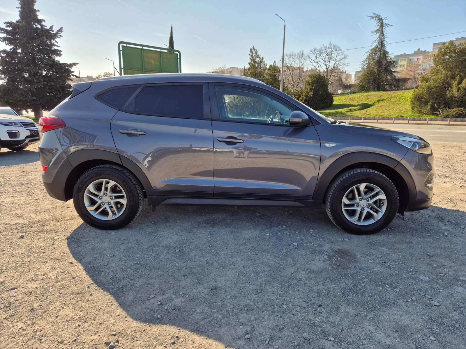 Hyundai Tucson 1.7CRDI, снимка 6 - Автомобили и джипове - 53747176