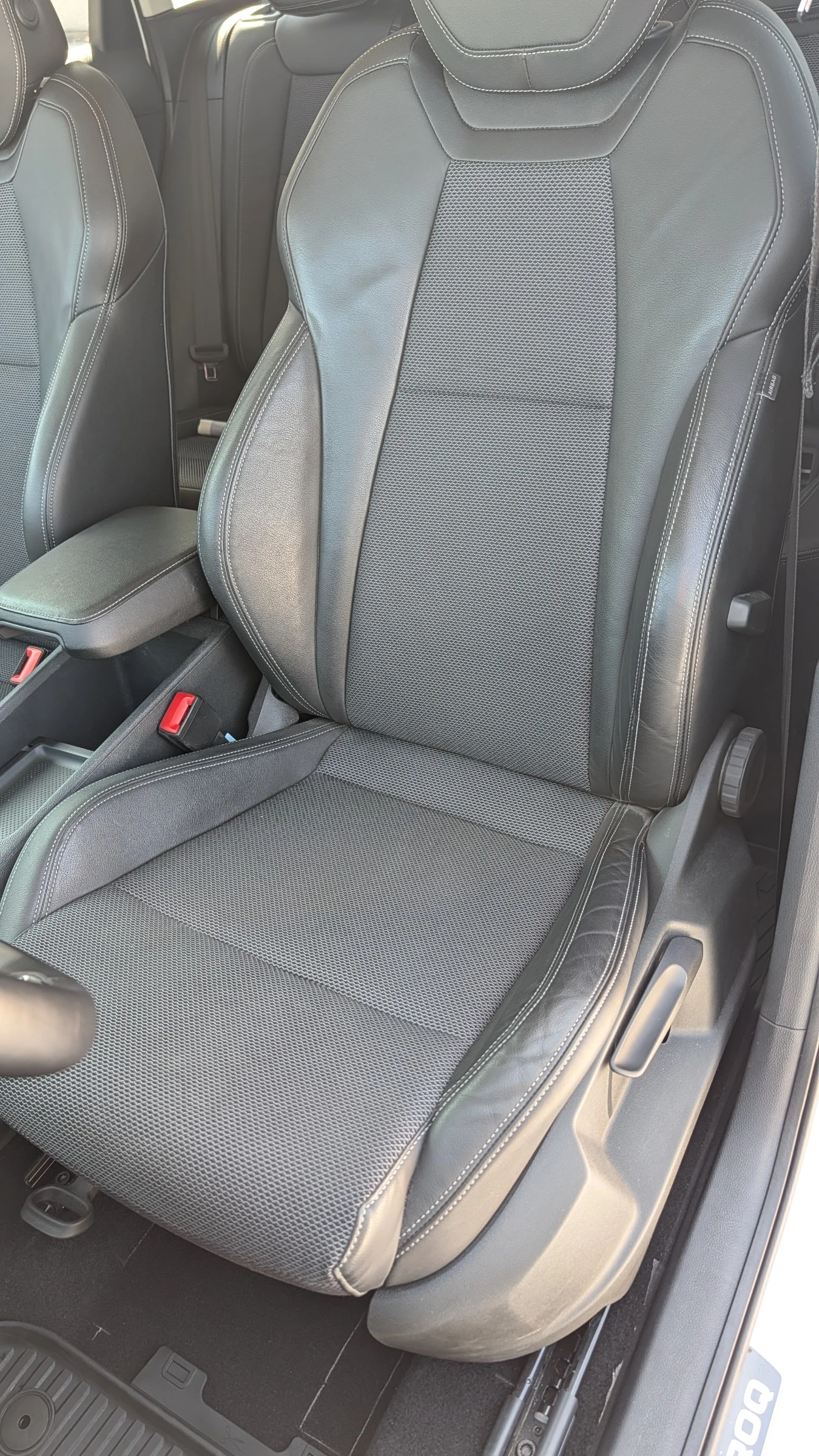 Skoda Karoq Ambition Hockey edition | Mobile.bg � ����������� 12