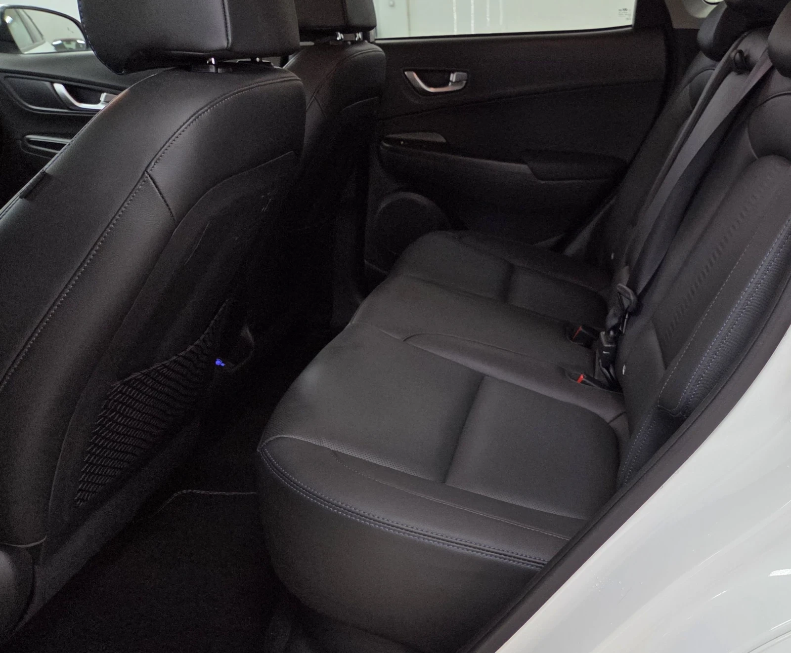 Hyundai Kona 64KWh/Premium/SOH100% - изображение 8