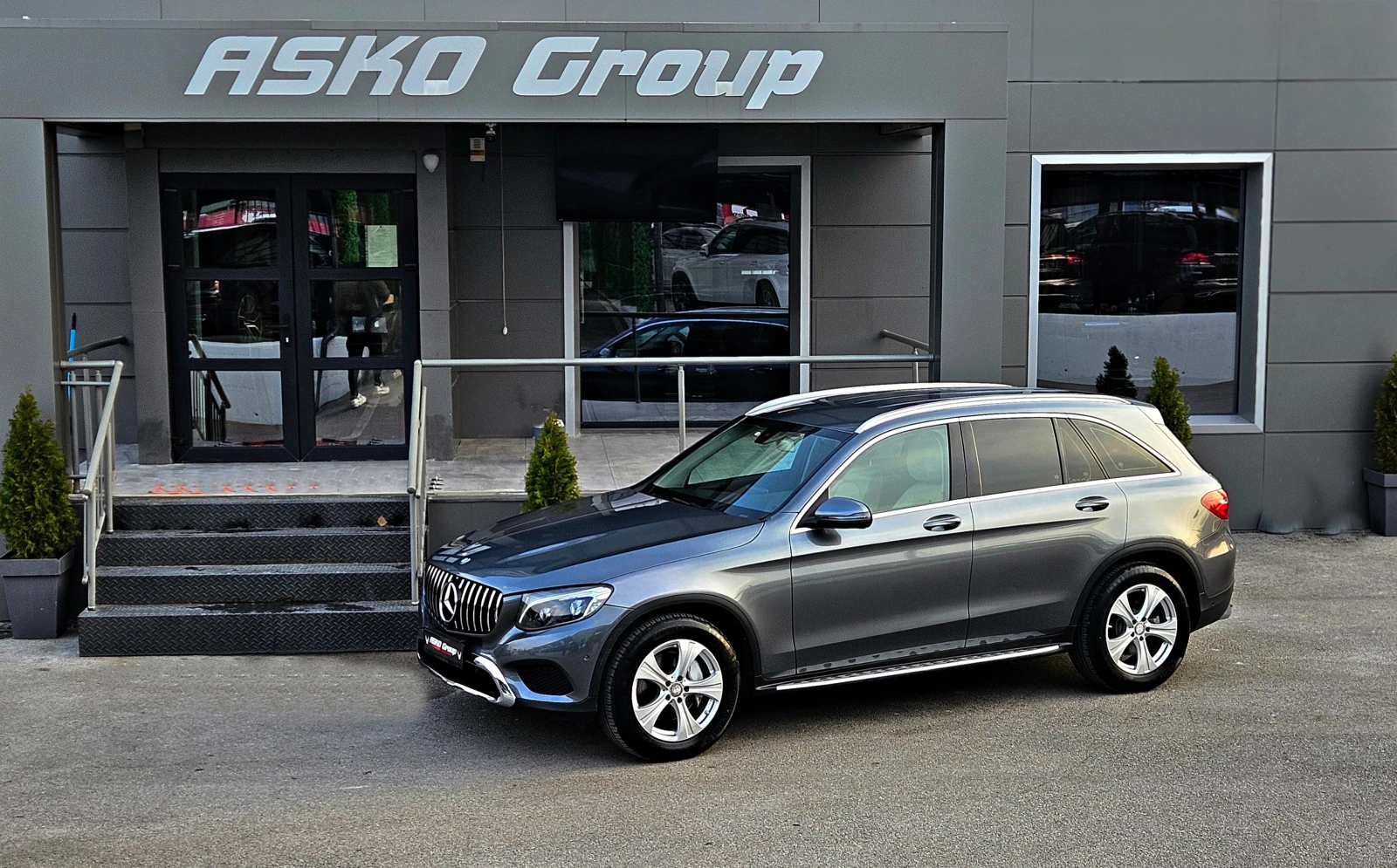 Mercedes-Benz GLC 250 AMG/4MATIC/GERMANY/9G-TRONIC/CAMERA/KEYLESS/LIZING, снимка 17 - Автомобили и джипове - 53875571