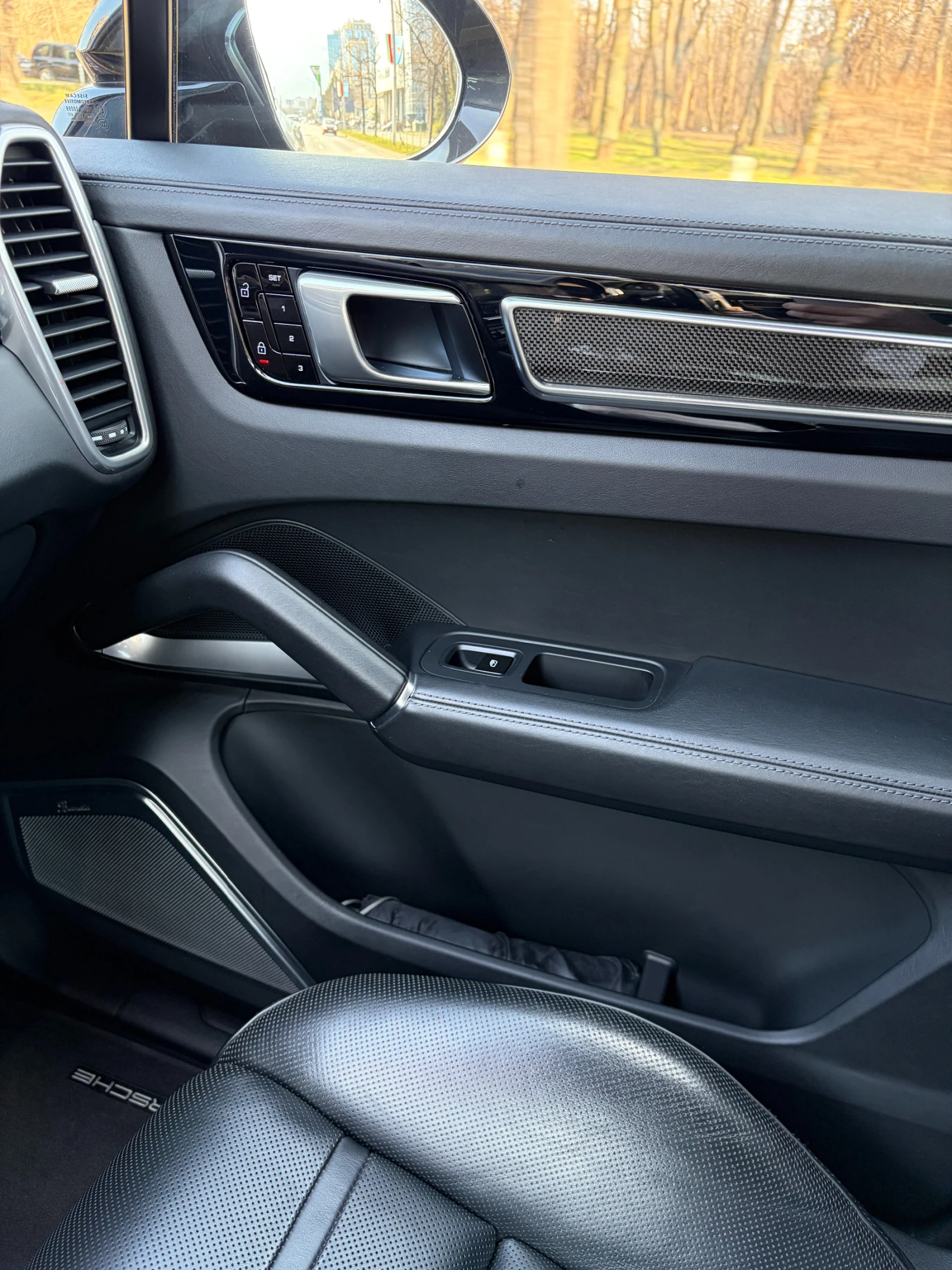 Porsche Cayenne Turbo Black Edition, снимка 12 - Автомобили и джипове - 53878156