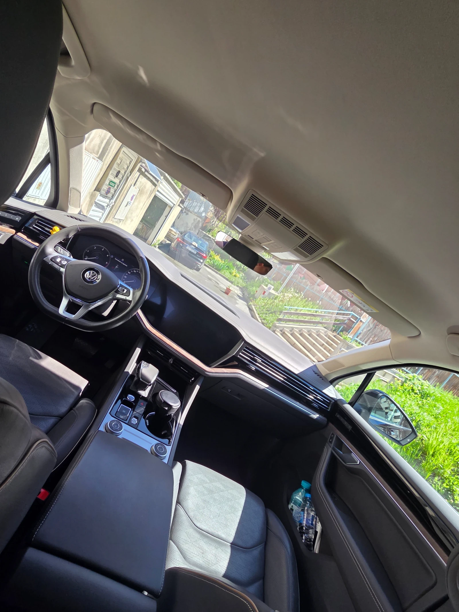 VW Touareg, снимка 14 - Автомобили и джипове - 54313191