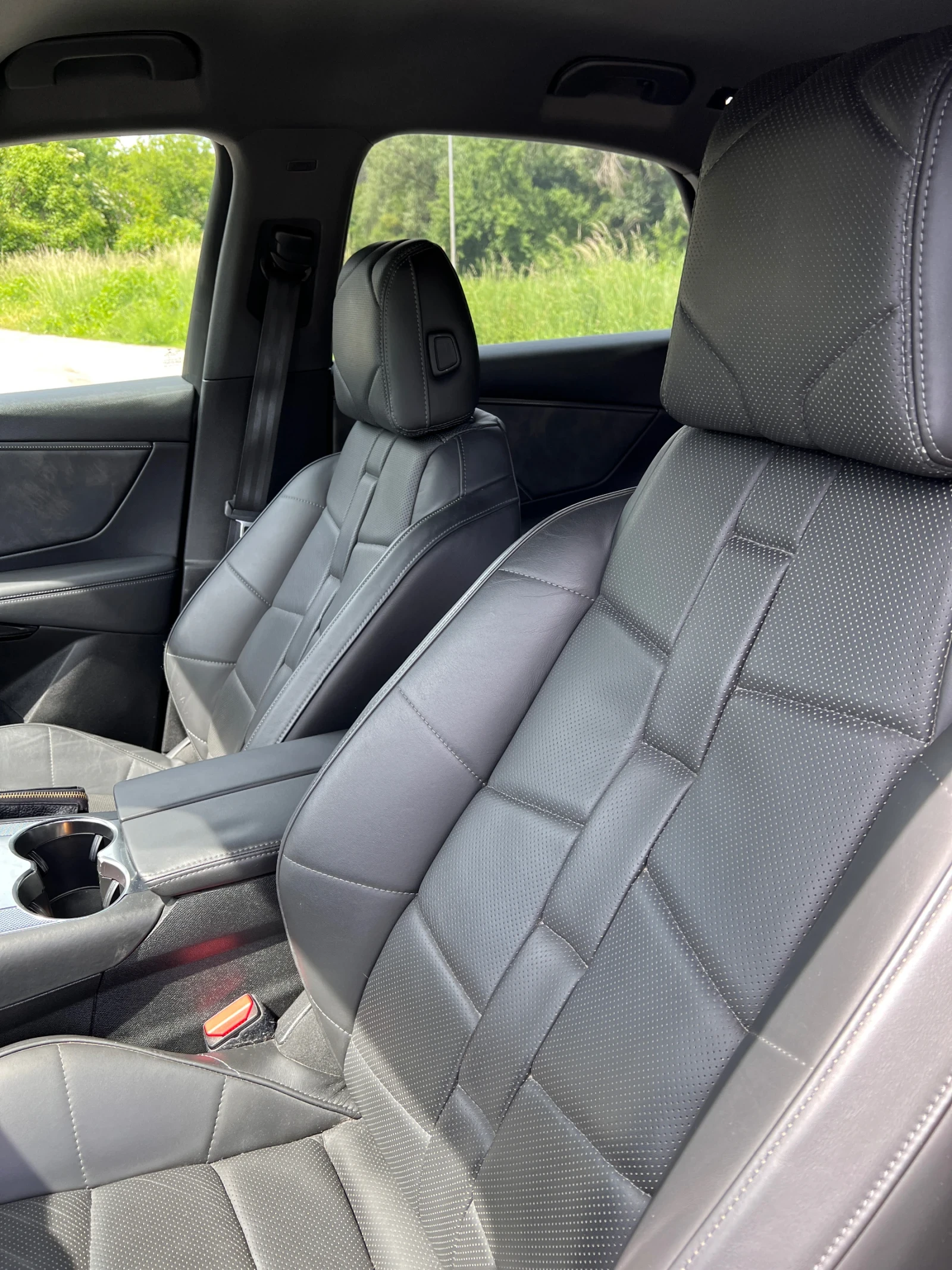 DS DS 7 Crossback Opera Rouge Absolu, снимка 9 - Автомобили и джипове - 54780054