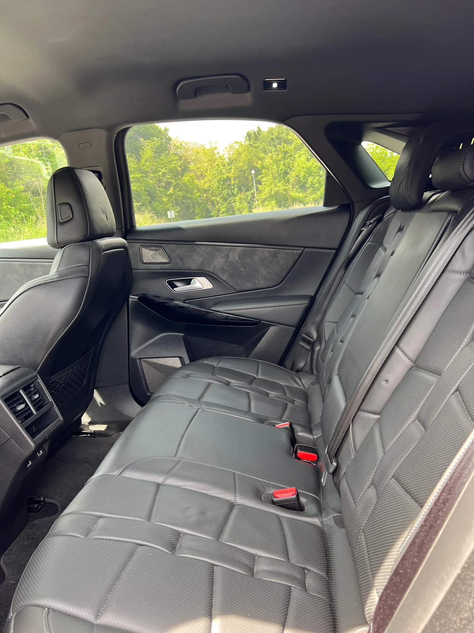DS DS 7 Crossback Opera Rouge Absolu, снимка 13 - Автомобили и джипове - 54780054