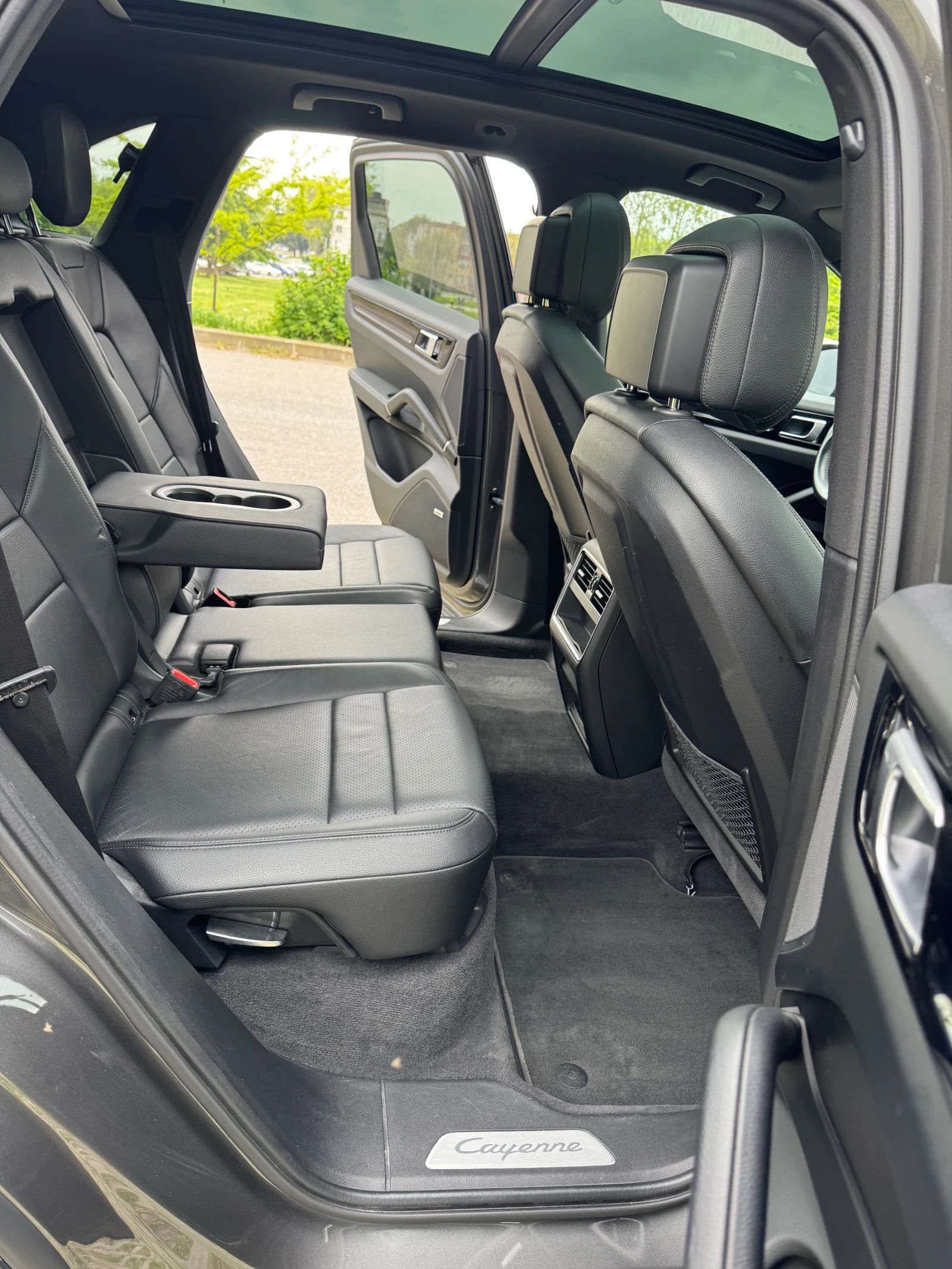 Porsche Cayenne 3.0 V6 BLACK EDITION, снимка 8 - Автомобили и джипове - 54948740