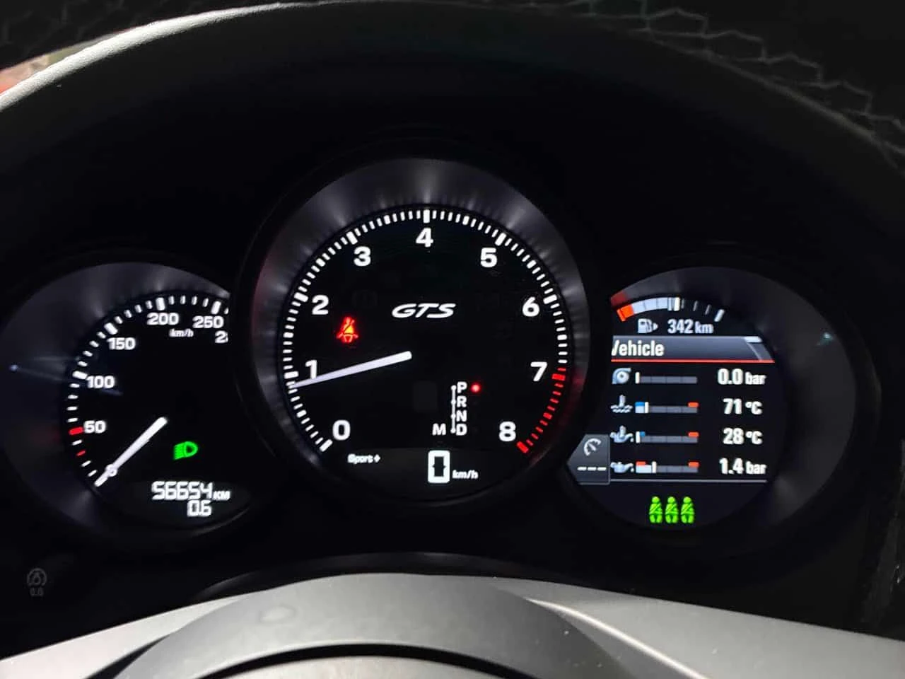 Porsche Macan * GTS * CARFAX * ОТ ПРЕДСТАВИТЕЛСТВО, снимка 8 - Автомобили и джипове - 55023870