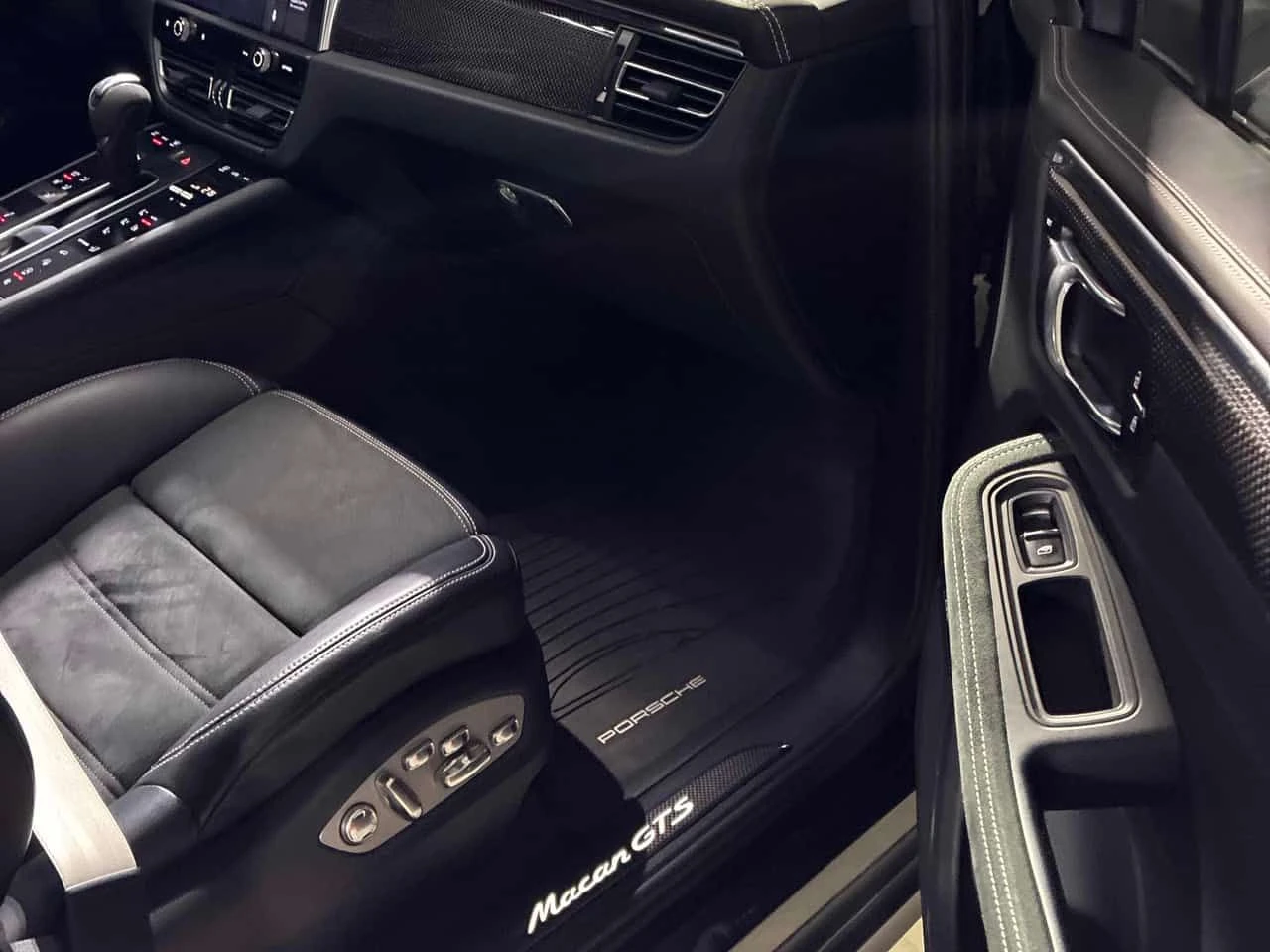 Porsche Macan * GTS * CARFAX * ОТ ПРЕДСТАВИТЕЛСТВО, снимка 15 - Автомобили и джипове - 55023870