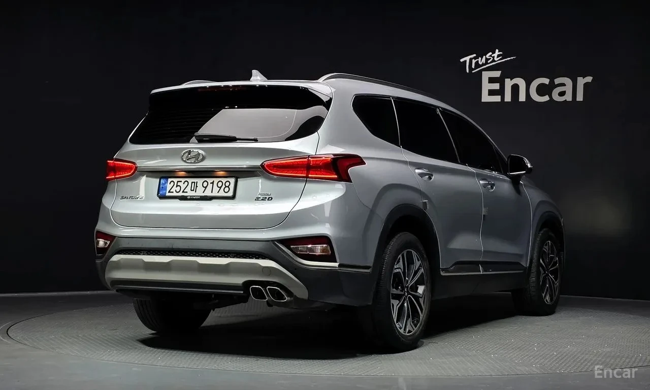 Hyundai Santa fe 2.2 CRDI 4WD PRESTIGE * FULL MAX, снимка 4 - Автомобили и джипове - 56069210