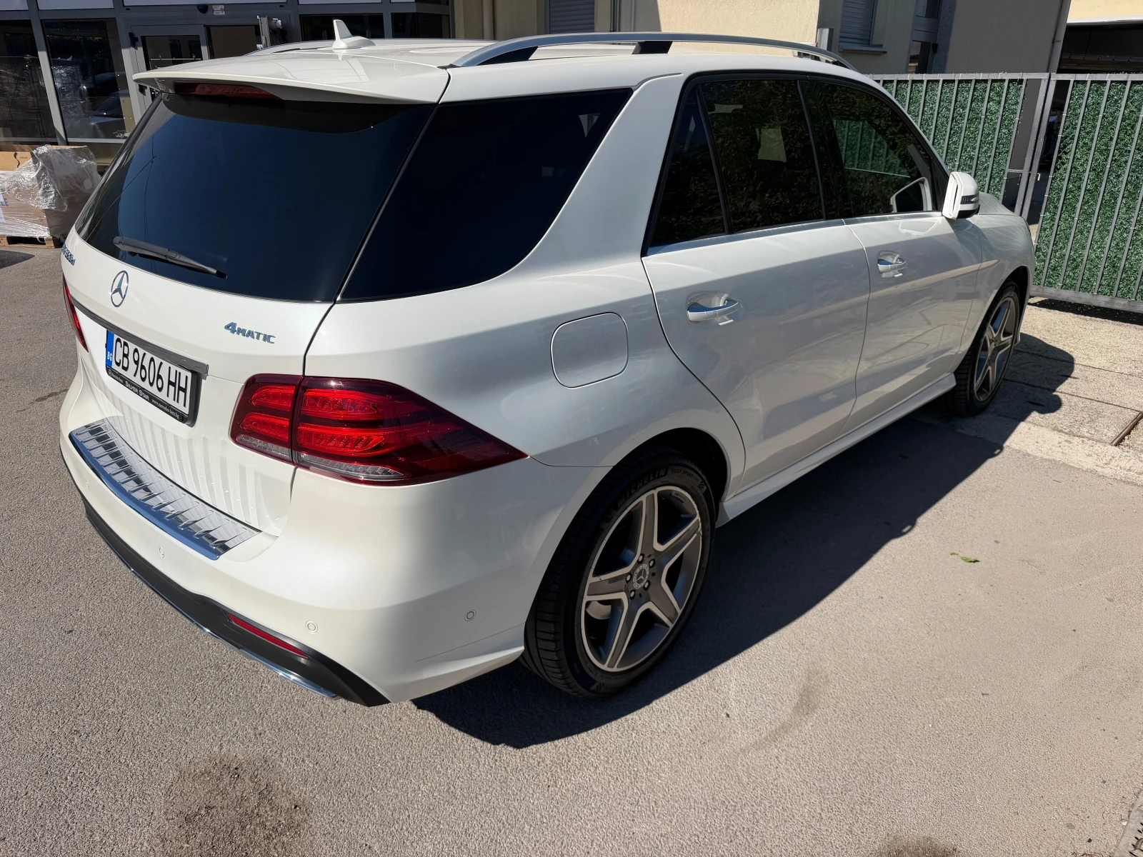 Mercedes-Benz GLE 350 Mercedes-Benz GLE 350 4MATIK* AMG* 360, снимка 4 - Автомобили и джипове - 56167094