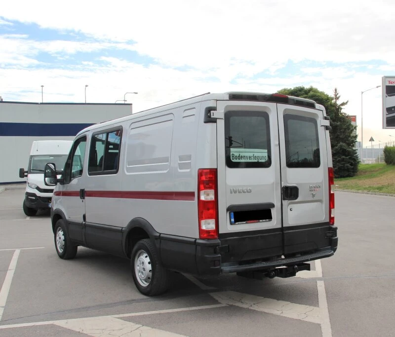 Iveco Daily 2.3 HPT   5+1 МЕСТА ГЕРМАНИЯ   , снимка 8 - Бусове и автобуси - 47450430