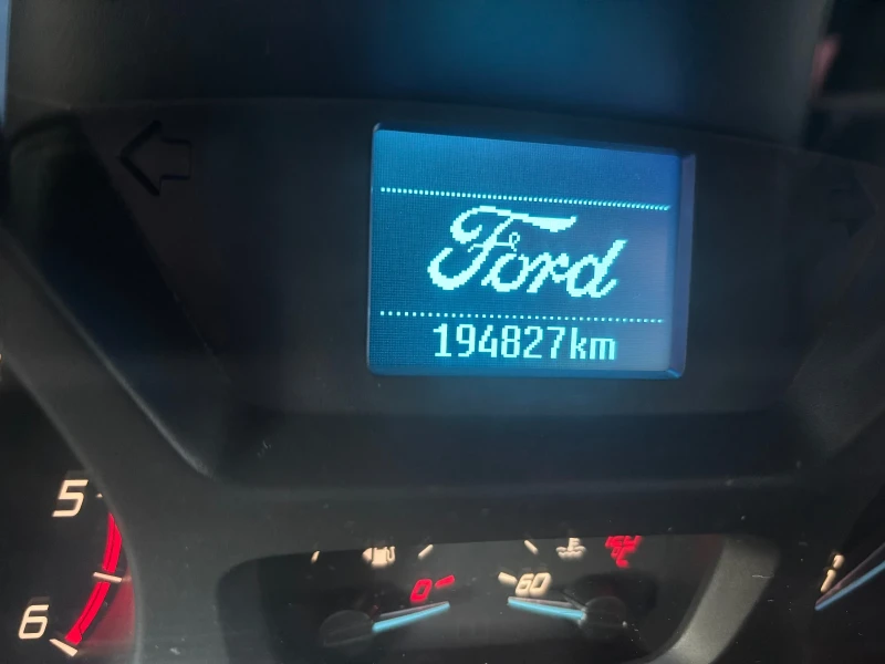 Ford Tourneo Custom, снимка 5 - Бусове и автобуси - 48076257