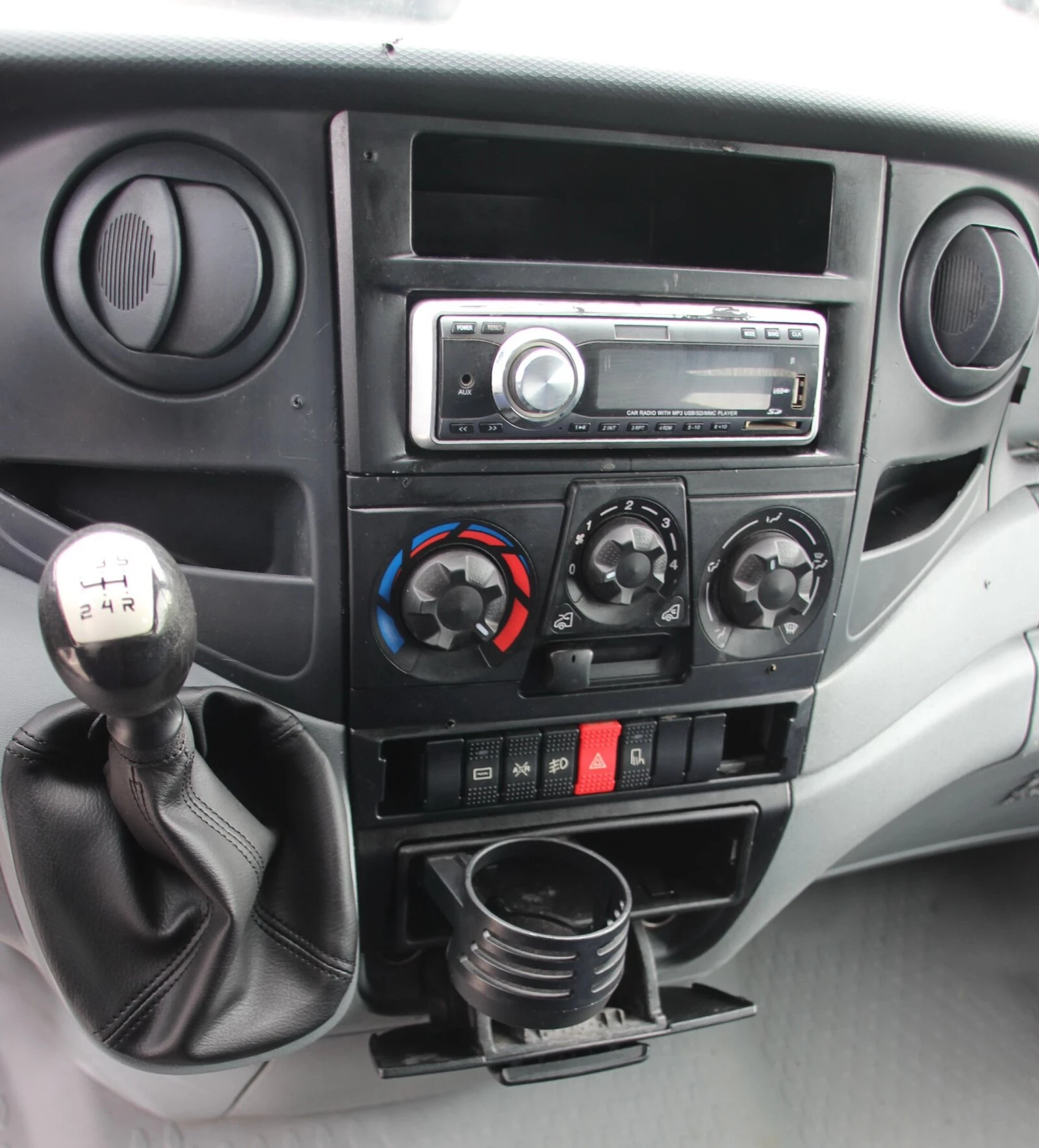 Iveco Daily 2.3 HPT   5+1      | Mobile.bg   13