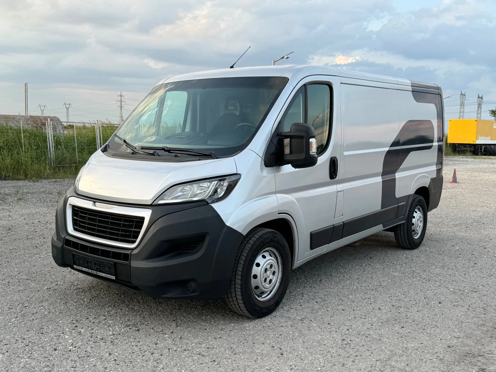 Peugeot Boxer 2.0HDI 131к.с 2019г. L2H1 - изображение 3