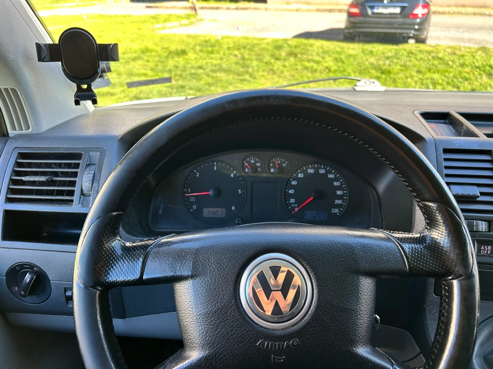 VW T5, снимка 12 - Бусове и автобуси - 53850292