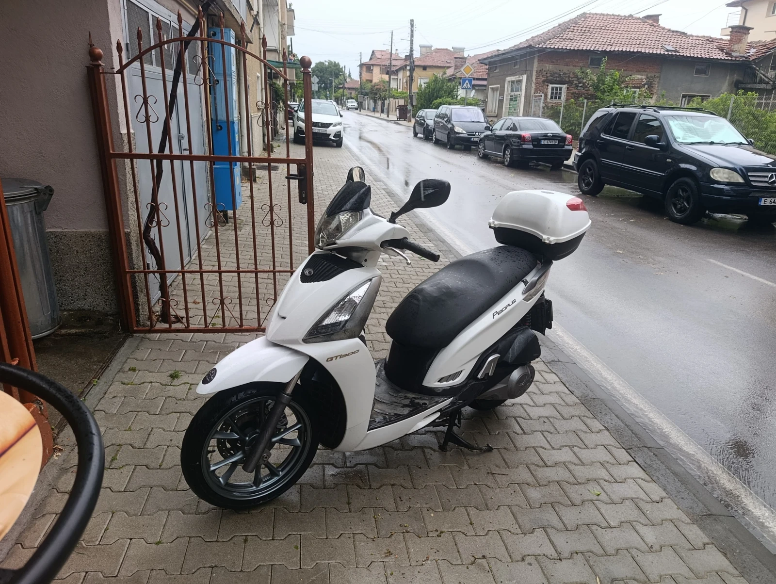 Kymco People 300 GTI