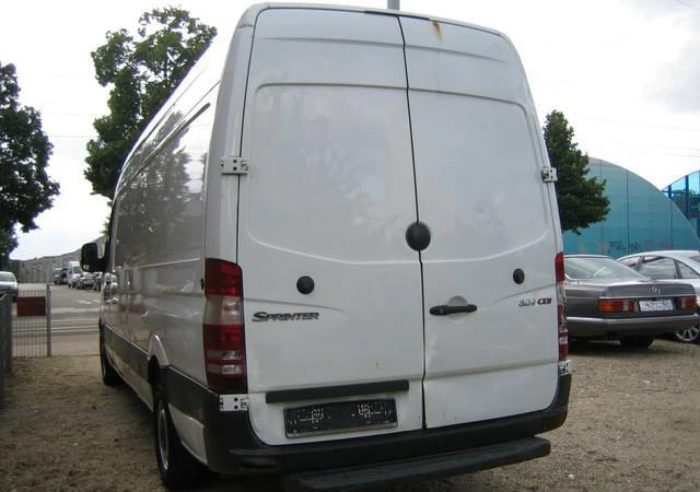 Двигател за Mercedes-Benz Sprinter 412, снимка 9 - Части - 48583025