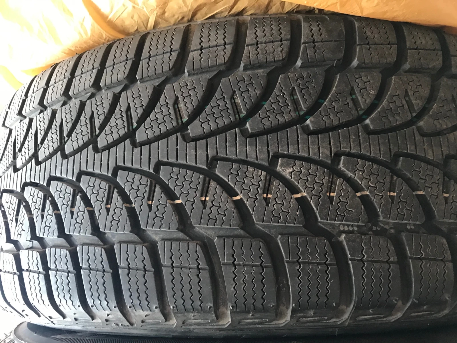    225/55R17  Audi A4 | Mobile.bg   2