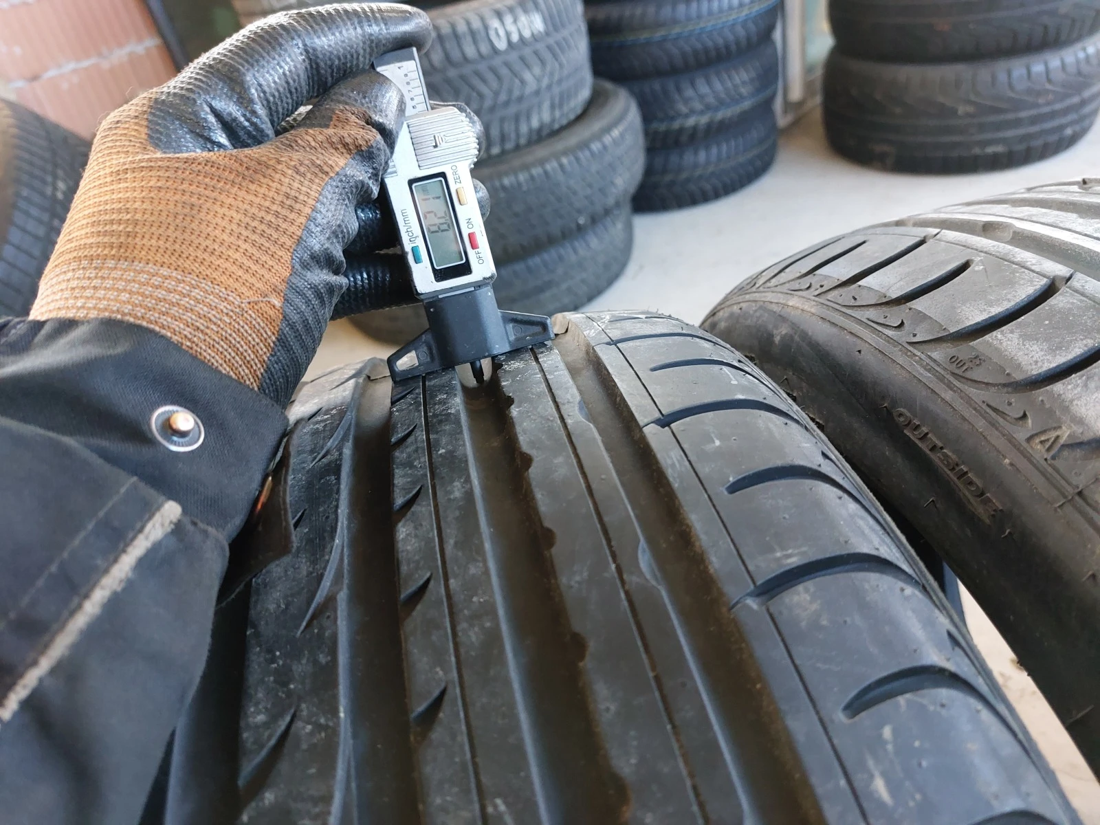  235/40R19 | Mobile.bg   4