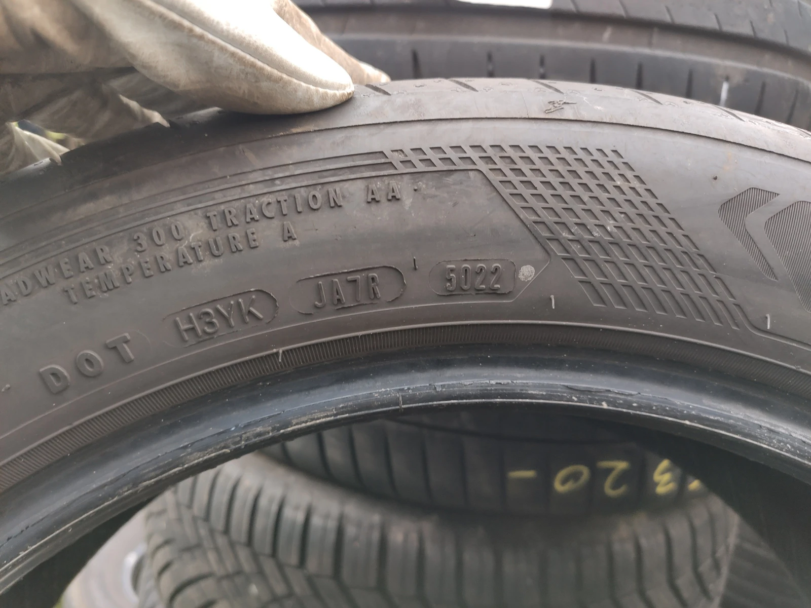 ���� 215/50R18 | Mobile.bg � ����������� 10