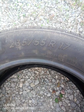 Гуми Всесезонни 235/55R17, снимка 2 - Гуми и джанти - 48808478