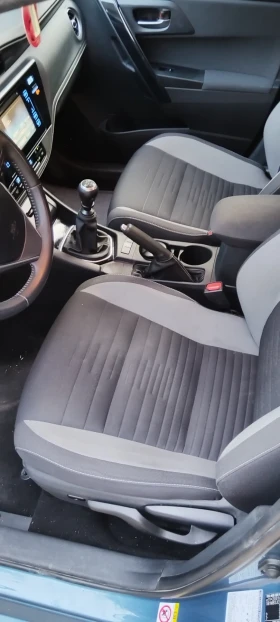 Toyota Auris, снимка 7