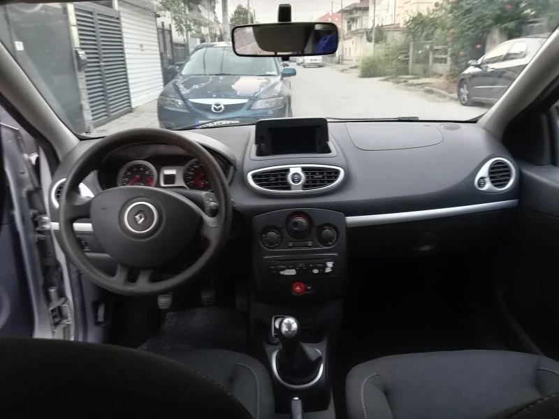 Renault Clio 1.2 16в, снимка 10 - Автомобили и джипове - 47973046