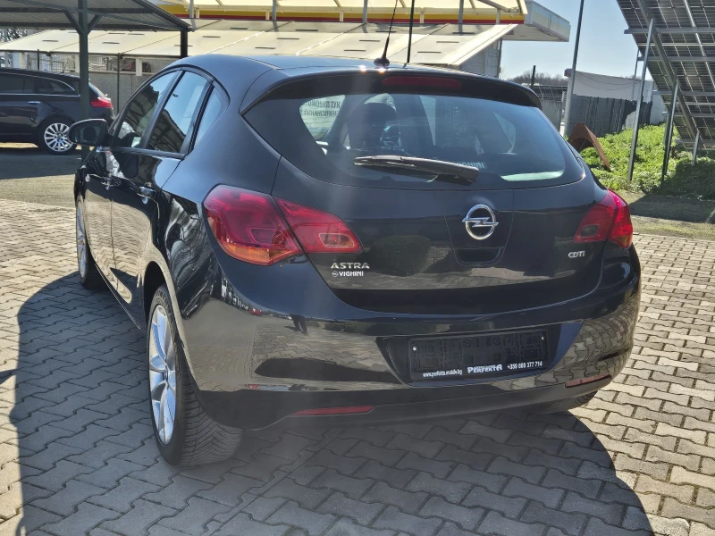 Opel Astra 1.7cdti 110к.с., снимка 9 - Автомобили и джипове - 49650621