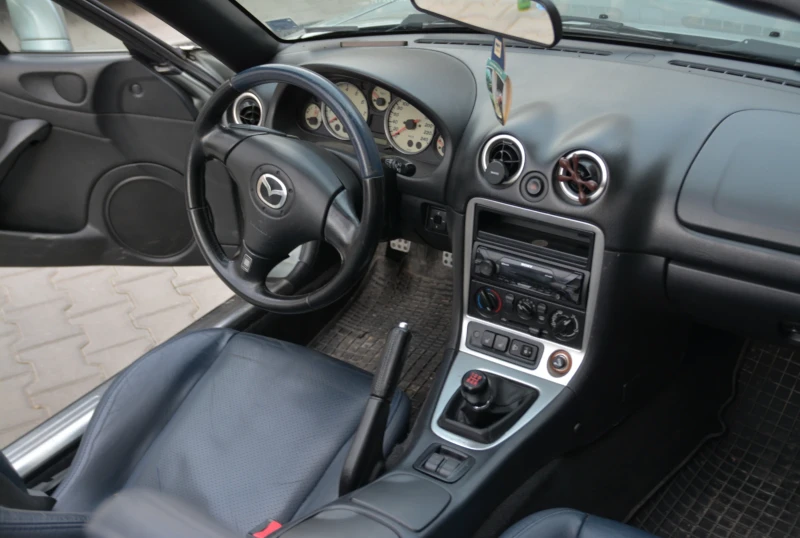 Mazda Mx-5, снимка 8 - Автомобили и джипове - 50182805