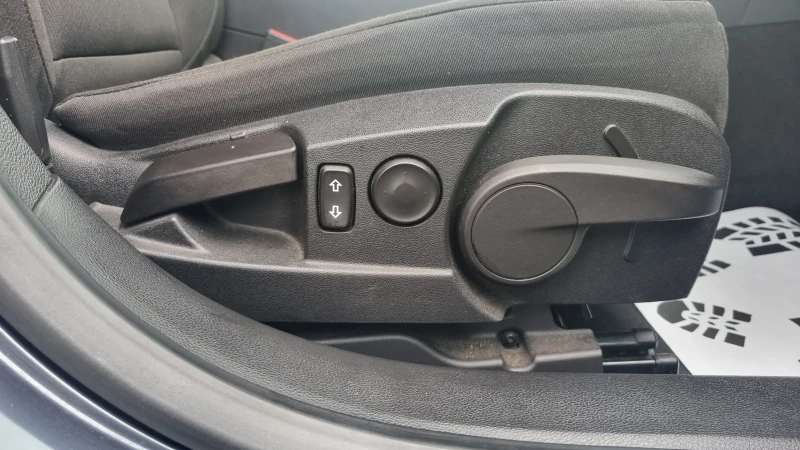 Opel Insignia 1.8i , снимка 14 - Автомобили и джипове - 50569664