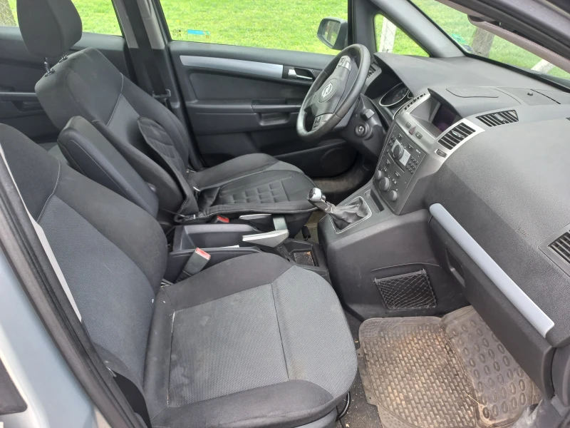 Opel Zafira, снимка 6 - Автомобили и джипове - 52460253
