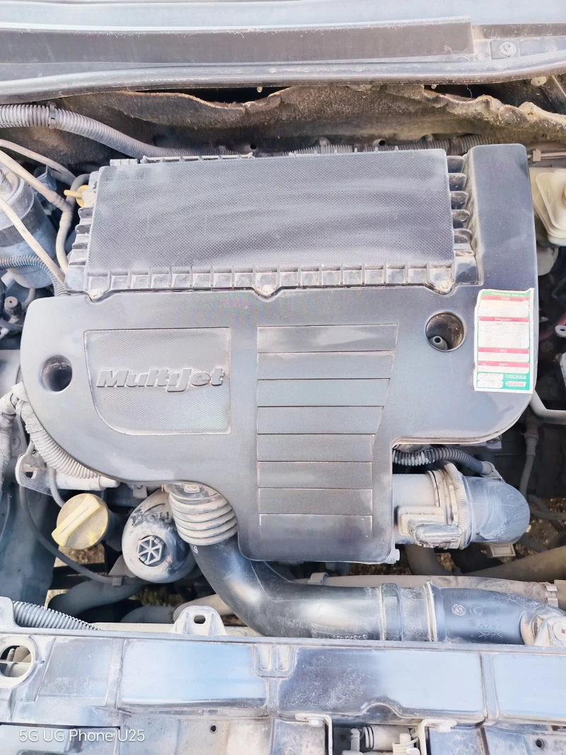 Fiat Punto 1.3 Multijet , снимка 12 - Автомобили и джипове - 52191744