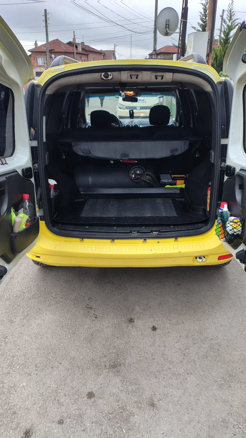 Dacia Logan 1.6. газ бензин. , снимка 10 - Автомобили и джипове - 52983678