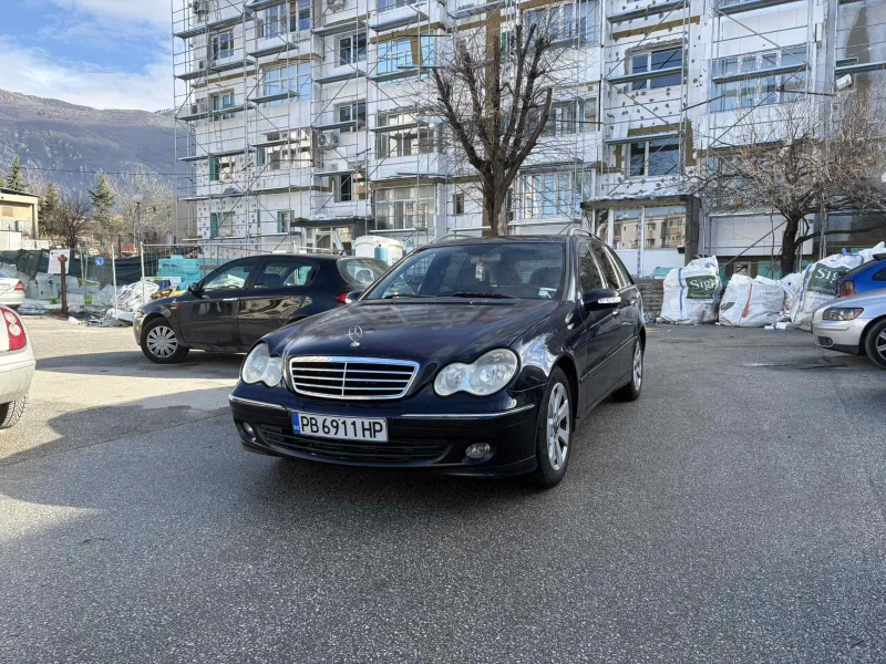 Mercedes-Benz 220 w203