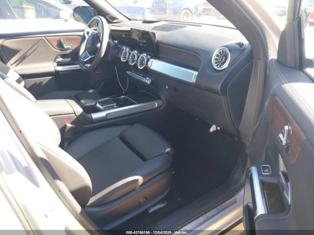 Mercedes-Benz EQB 300 SUV* 4MATIC* DISTRONIC* 360* ПОДГРЕВИ*  - изображение 5