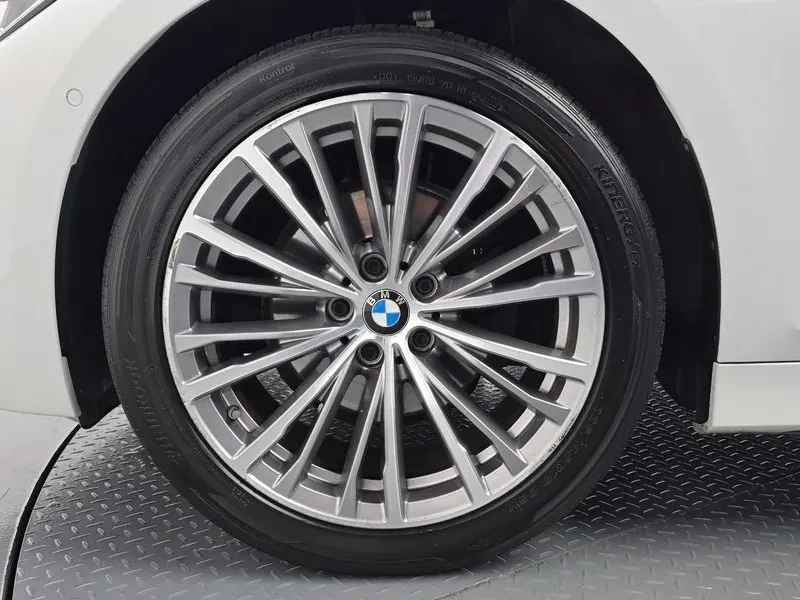 BMW 320 - САМО 30% АВАНС, снимка 5 - Автомобили и джипове - 55406816