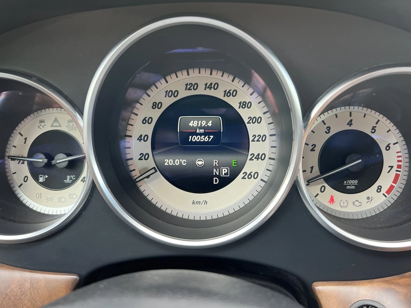 Mercedes-Benz CLS 550 4matic. V8  | Mobile.bg — изображение 14