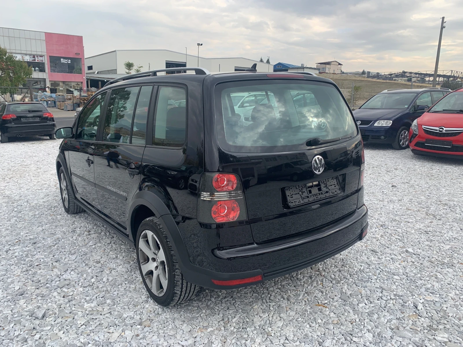 VW Touran 1.9 TDI 105 KC CROSS TOURAN Нов Внос Германиа - изображение 4