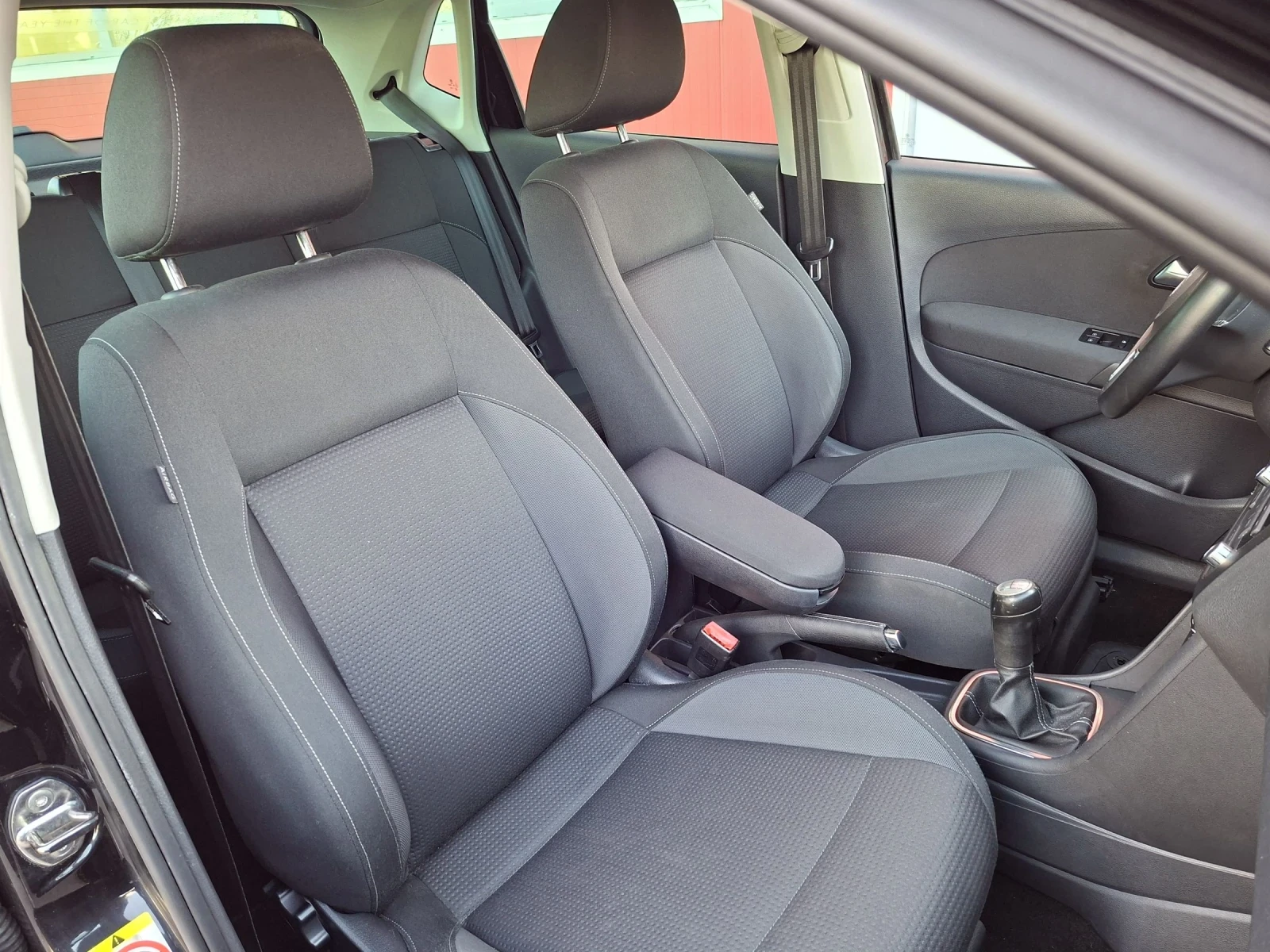 VW Polo 1.2 ТSI.105кс.6скорости ТОП | Mobile.bg — изображение 11