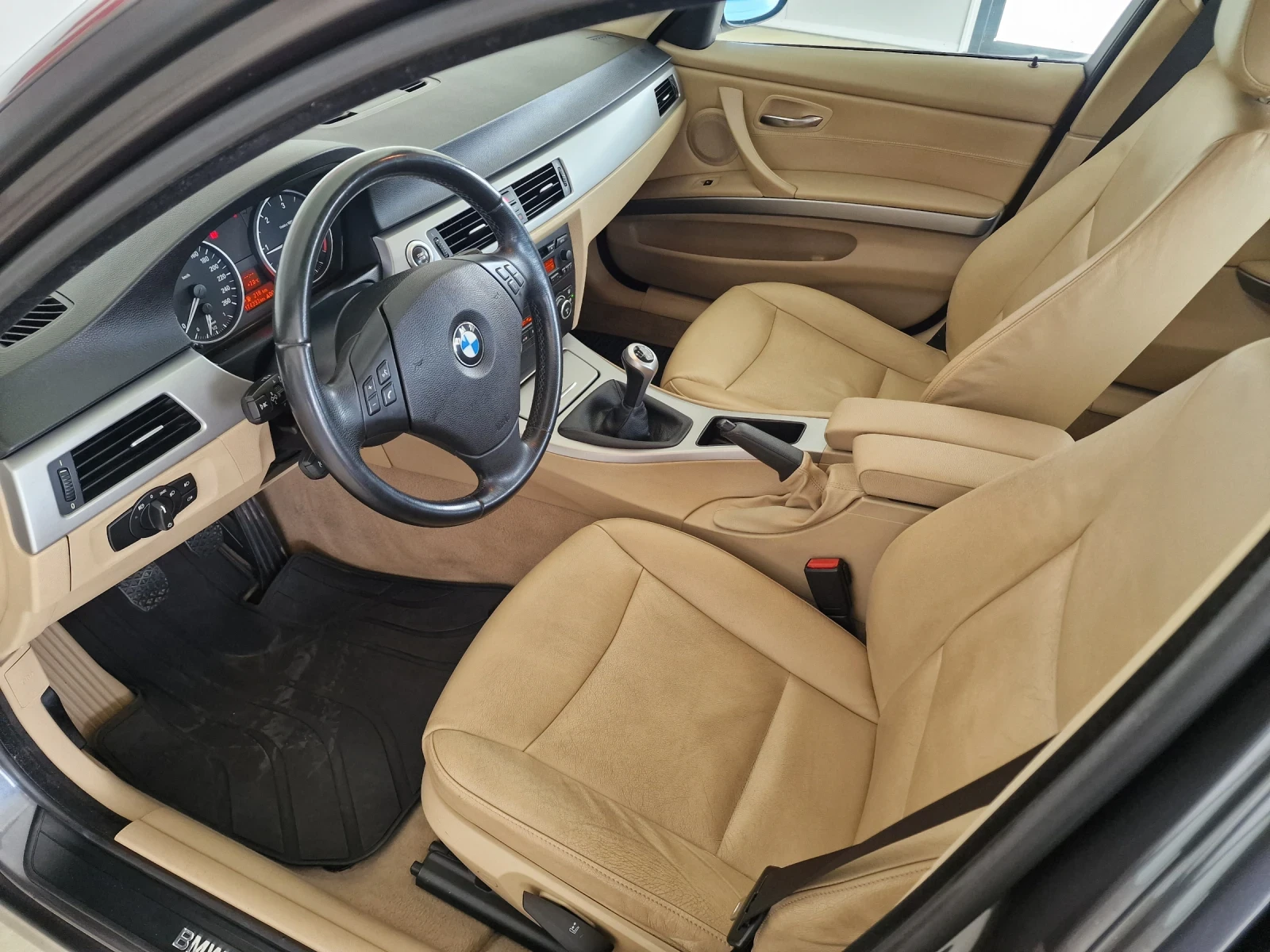 BMW 320 2.0 163kc  P | Mobile.bg   10