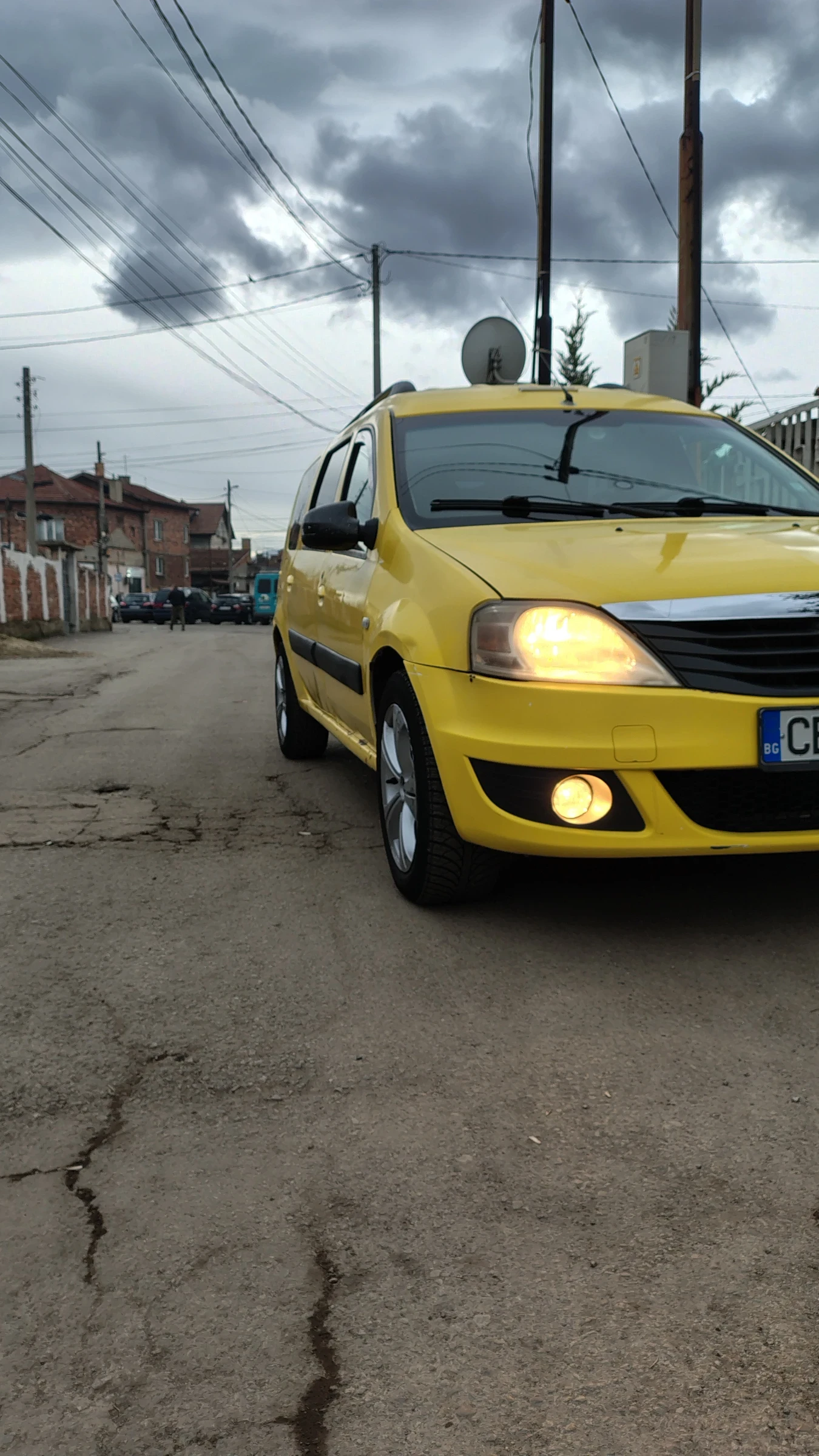 Dacia Logan 1.6. газ бензин.  - изображение 3