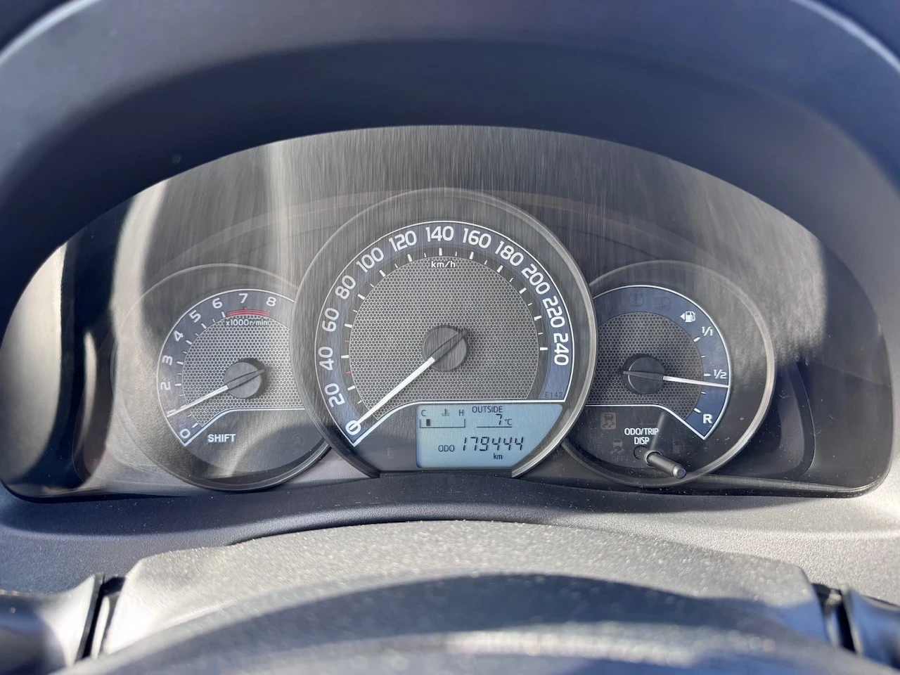 Toyota Auris 1.33i ����������� | Mobile.bg � ����������� 11