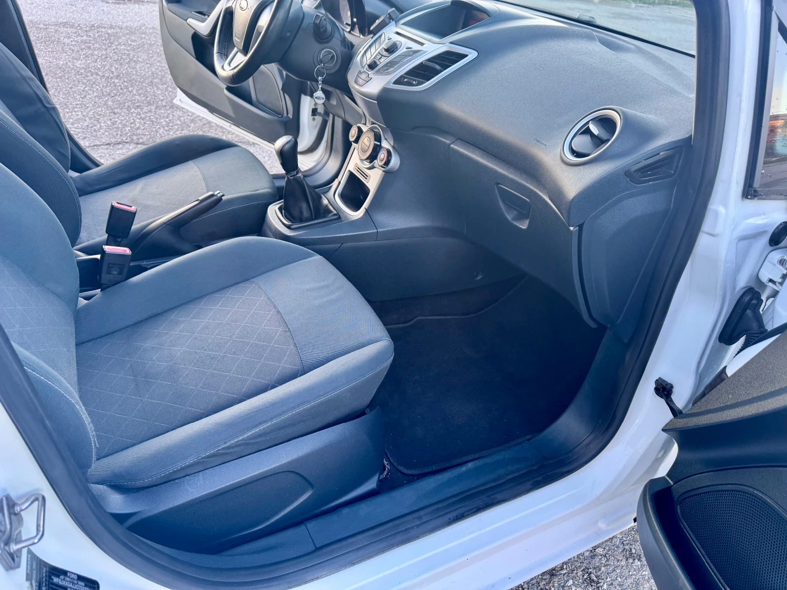 Ford Fiesta 1.4TDCi | Mobile.bg � ����������� 12