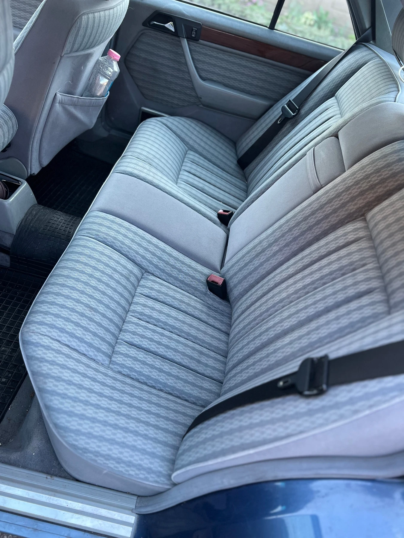 Mercedes-Benz 124 200 E, снимка 8 - Автомобили и джипове - 53849470