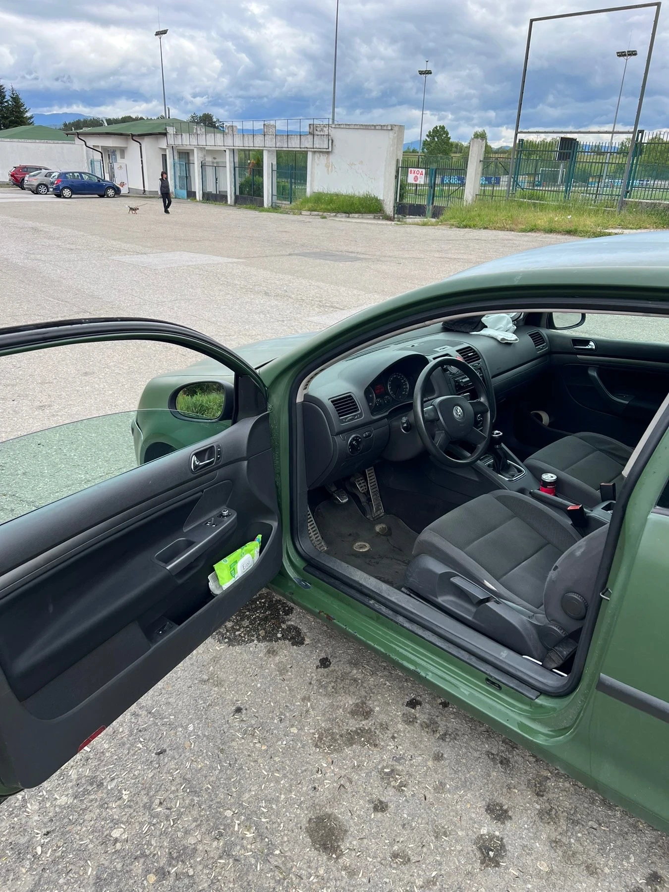 VW Golf  1.9 TDI, снимка 5 - Автомобили и джипове - 54657371