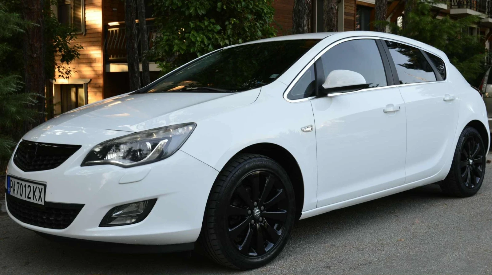 Opel Astra 1.4 LPG, снимка 2 - Автомобили и джипове - 54821446
